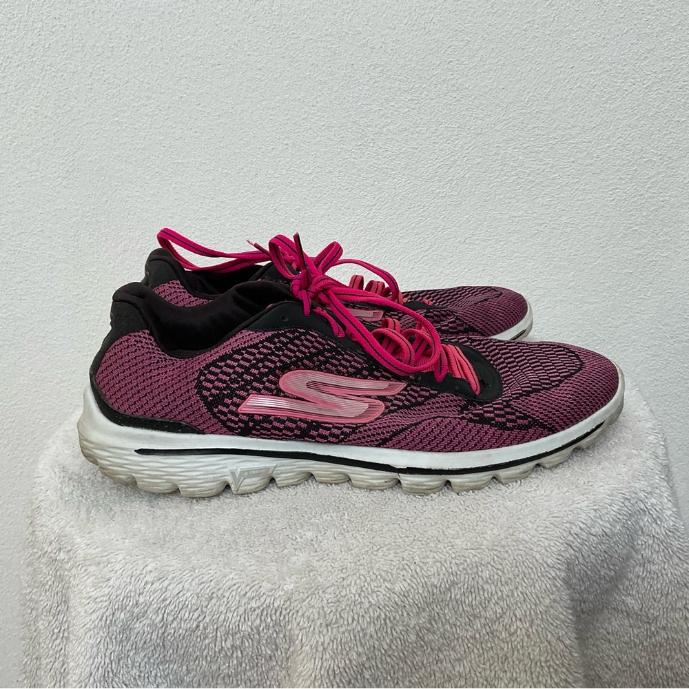 Skechers Performance Women's Go Walk 2 Fuse Black, Pink Sneakers Size 8 Goga Mat